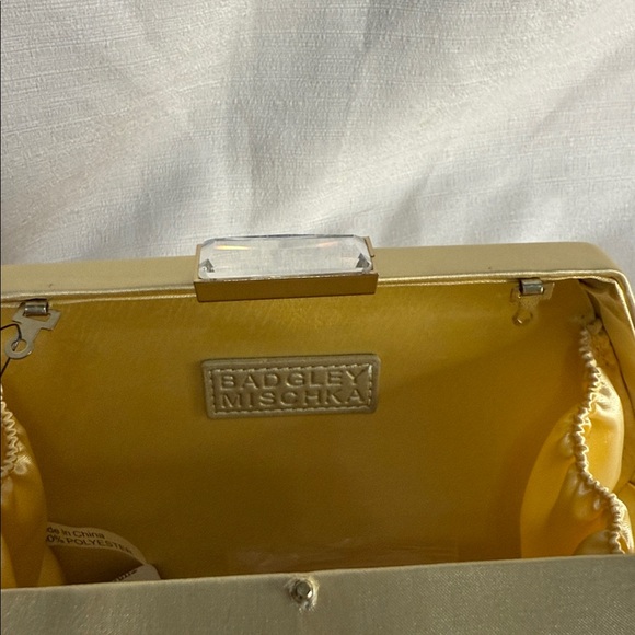 Badgley Mischka Hexagonal Gold Clutch with Chain - Picture 8 of 10